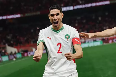 حكيمي: تذكرت إخفاقي أمام جنوب أفريقيا في مباراة نيجيريا